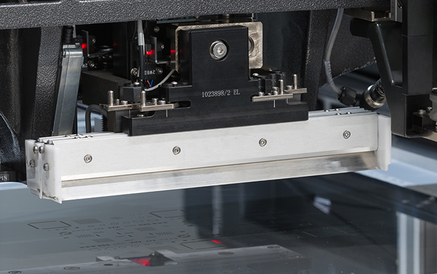 Momentum II BTB Stencil Printer | ITW EAE